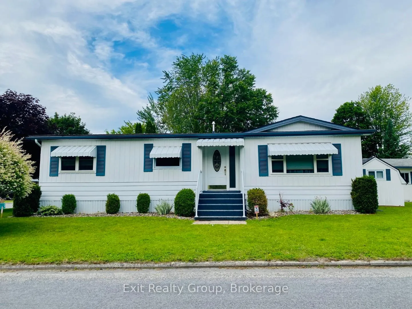 Photo 1 of 4 Oriole Lane, Quinte West, Sidney Ward — HOMEH