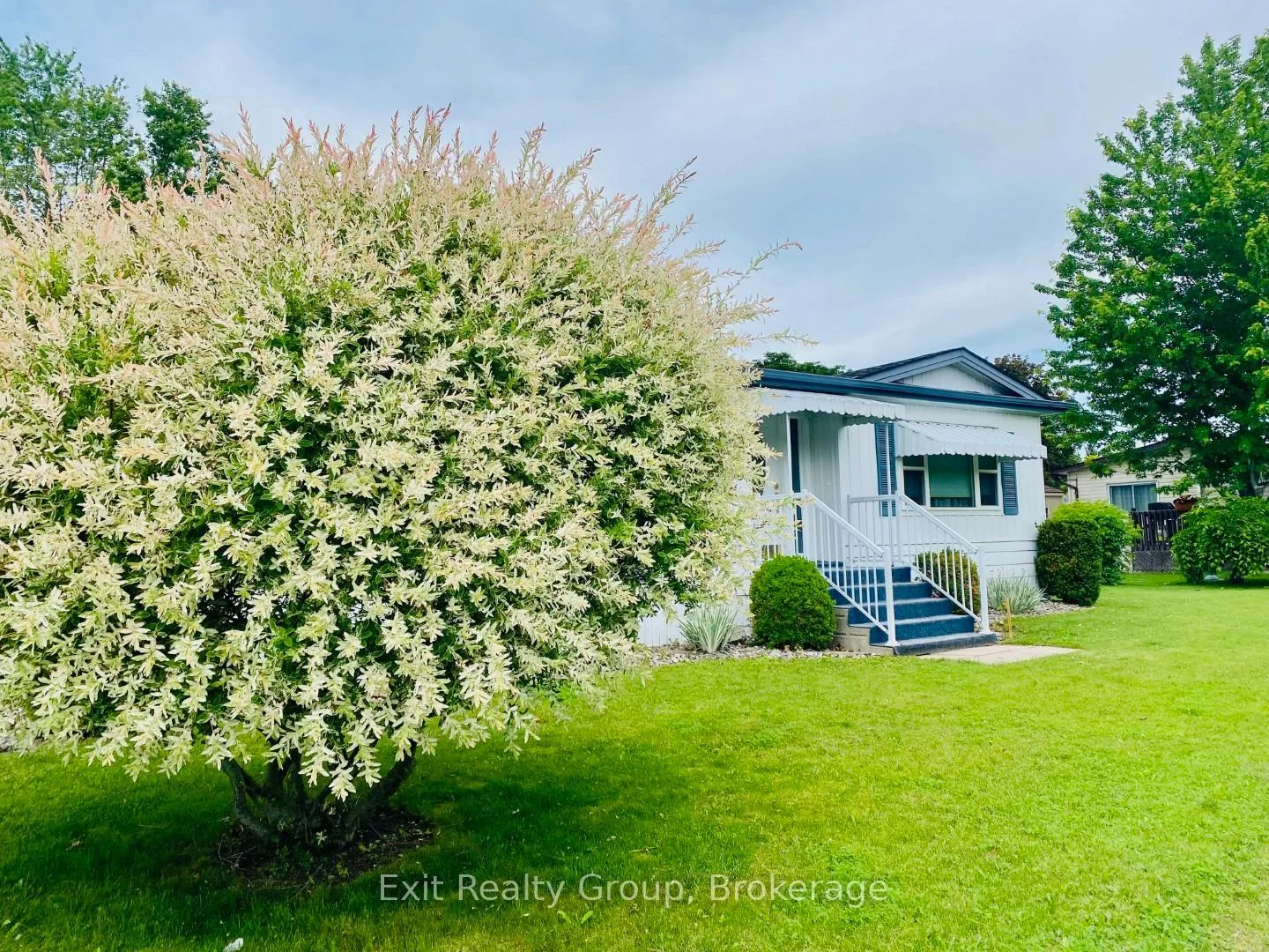 Photo 5 of 4 Oriole Lane, Quinte West, Sidney Ward — HOMEH