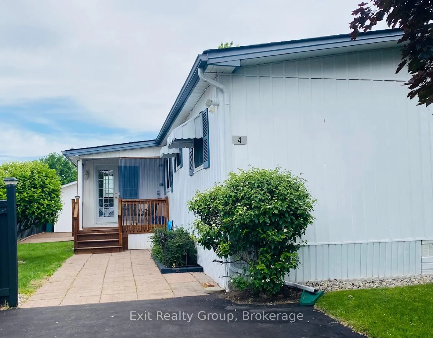 Photo 25 of 4 Oriole Lane, Quinte West, Sidney Ward — HOMEH