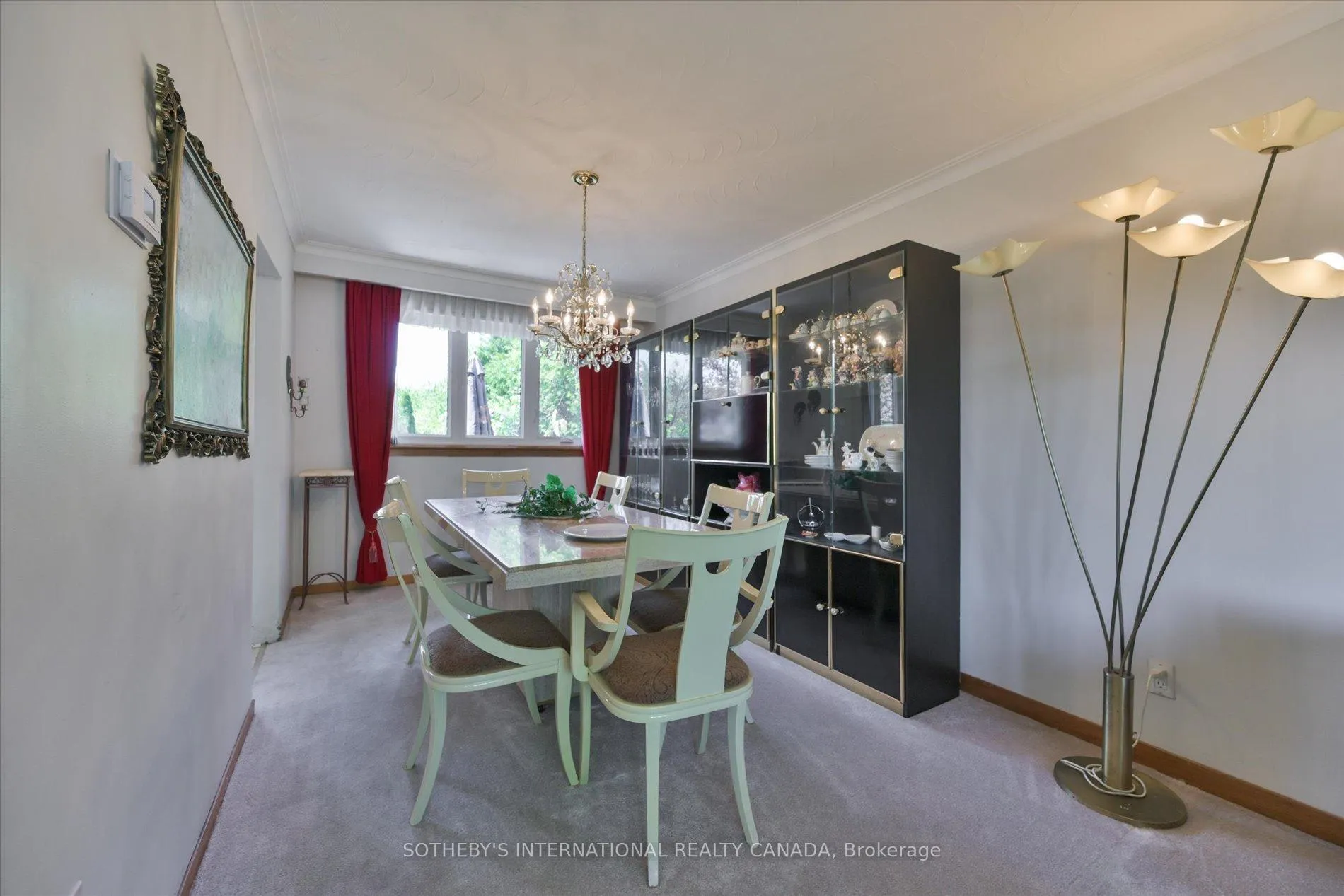 Photo 17 of 283 Derrydown Road, North York, York University Heights — HOMEH