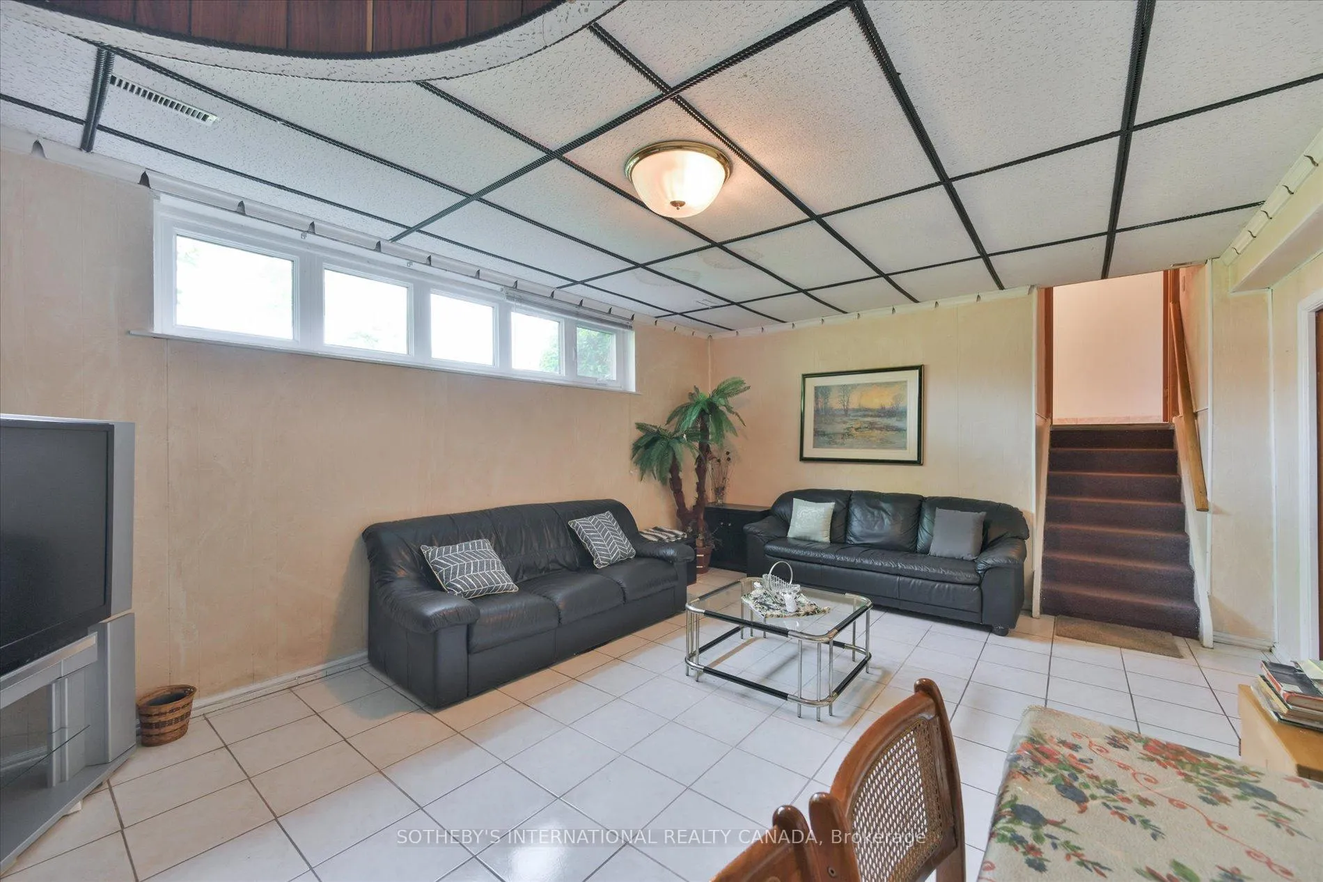 Photo 29 of 283 Derrydown Road, North York, York University Heights — HOMEH