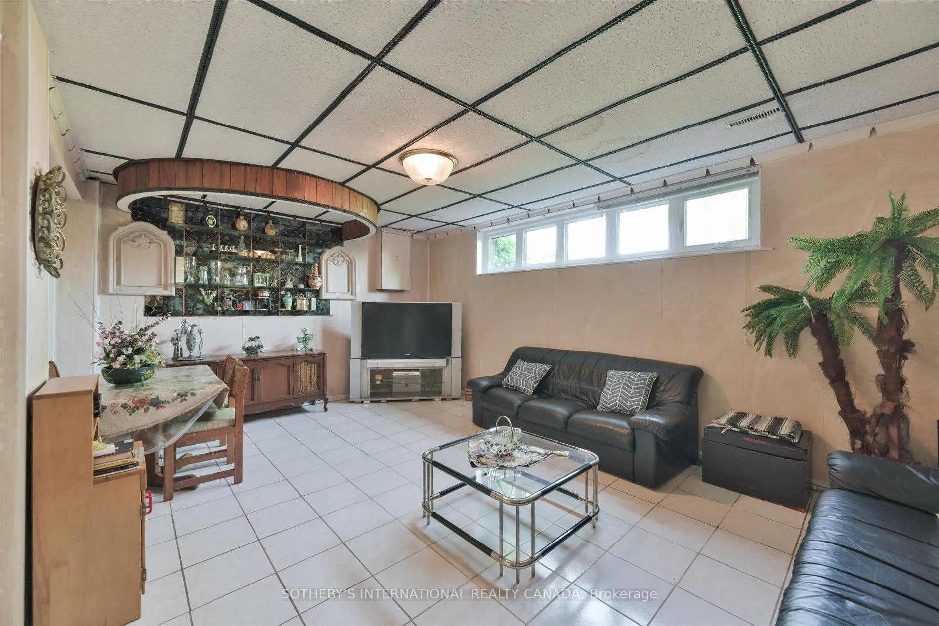 Photo 30 of 283 Derrydown Road, North York, York University Heights — HOMEH
