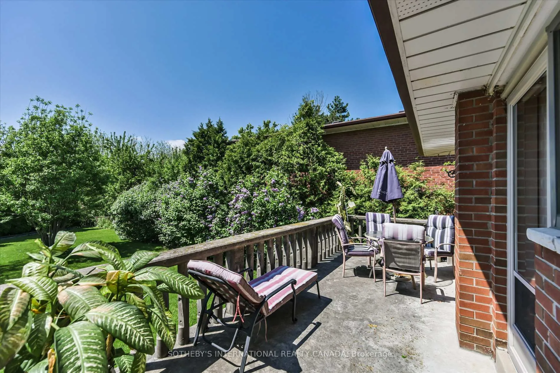 Photo 36 of 283 Derrydown Road, North York, York University Heights — HOMEH