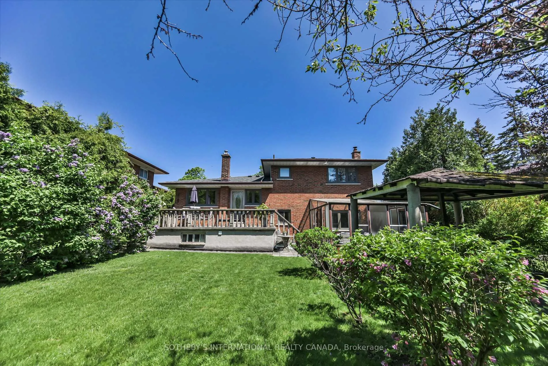 Photo 41 of 283 Derrydown Road, North York, York University Heights — HOMEH