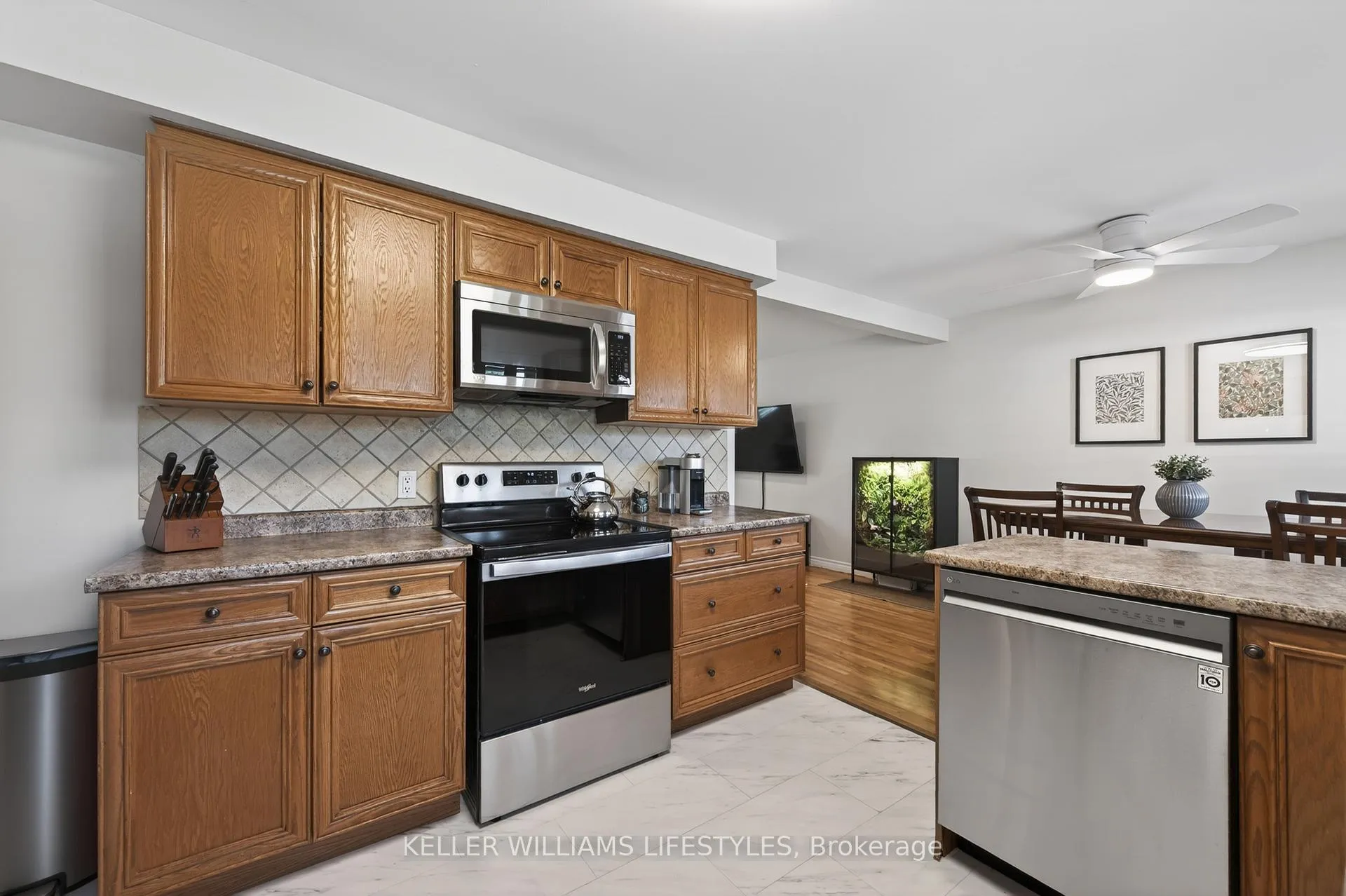 Photo 11 of 3 Baffin Place, London, East I — HOMEH
