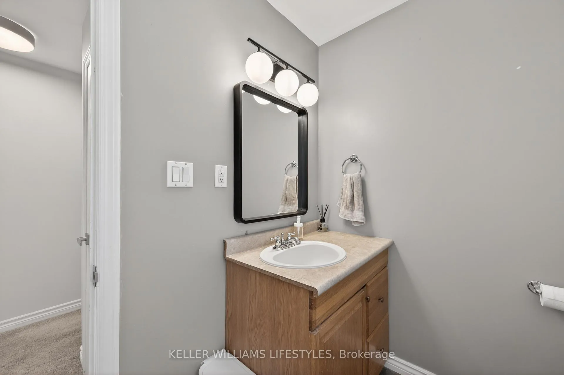 Photo 19 of 3 Baffin Place, London, East I — HOMEH