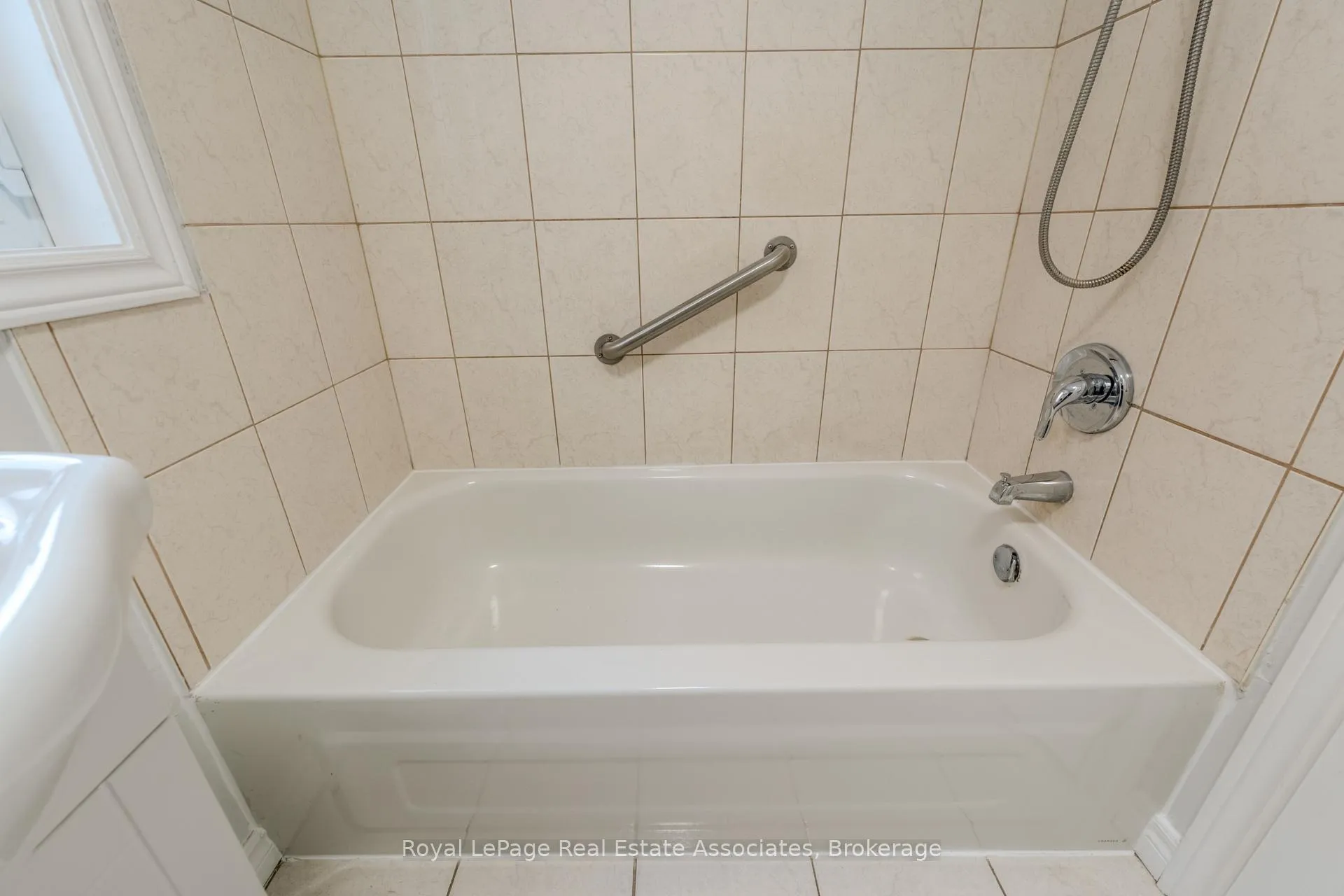 Photo 18 of Unit 1, 157 William Street, Brantford — HOMEH