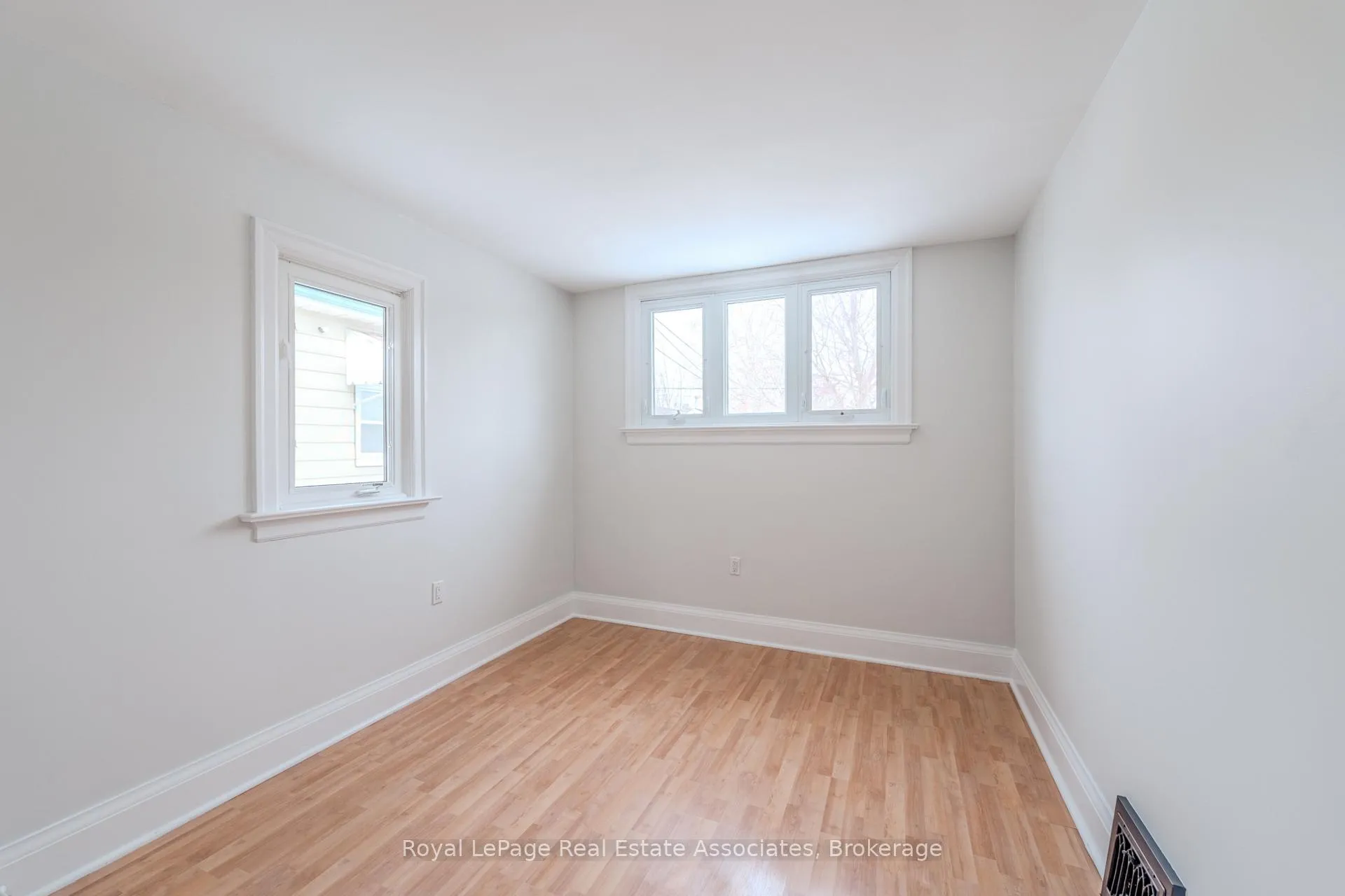 Photo 25 of Unit 1, 157 William Street, Brantford — HOMEH