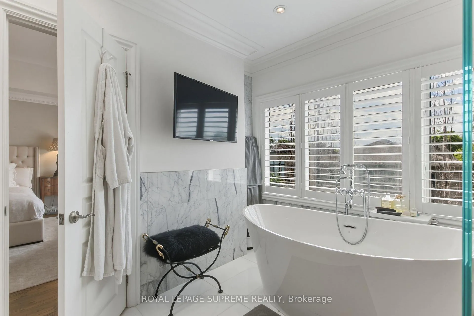 Photo 30 of 209 Carmichael Avenue, Toronto, Bedford Park-Nortown — HOMEH