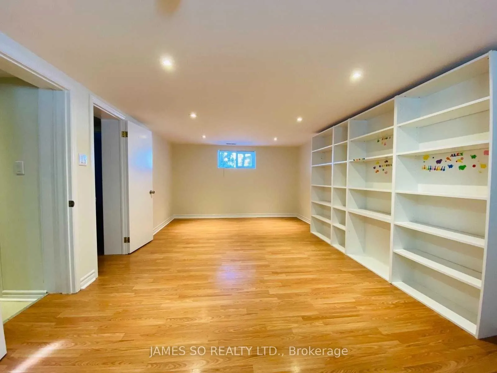 Photo 20 of 631 O'Connor Drive, Toronto, East York — HOMEH