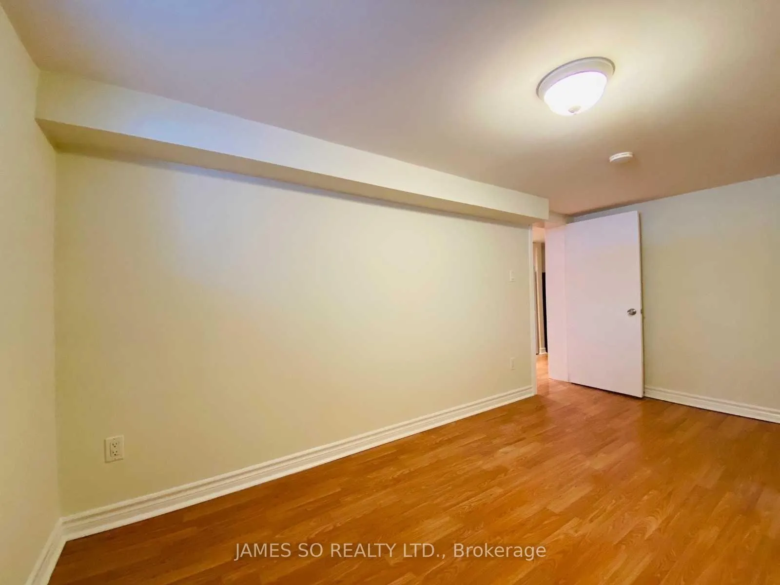 Photo 28 of 631 O'Connor Drive, Toronto, East York — HOMEH
