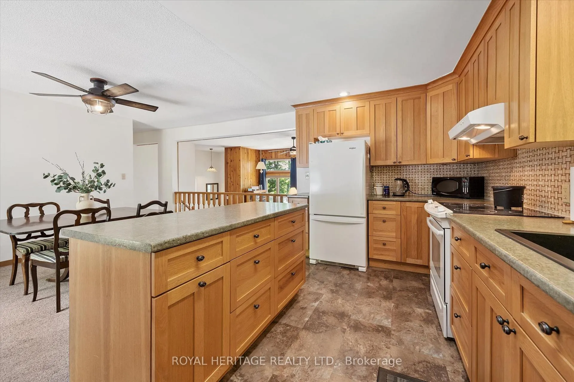 Photo 11 of 614 Sieber Road E, Ryerson — HOMEH