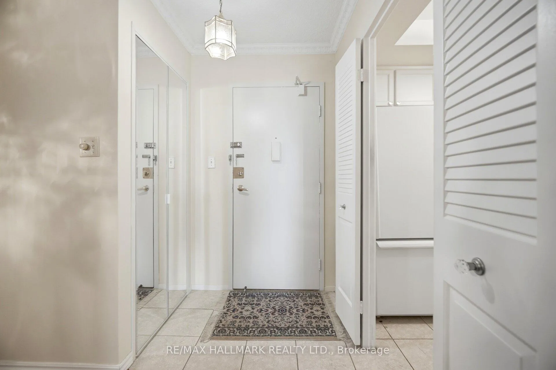 Photo 3 of Unit 1701, 3131 Bridletowne Circle, Scarborough, L'Amoreaux — HOMEH