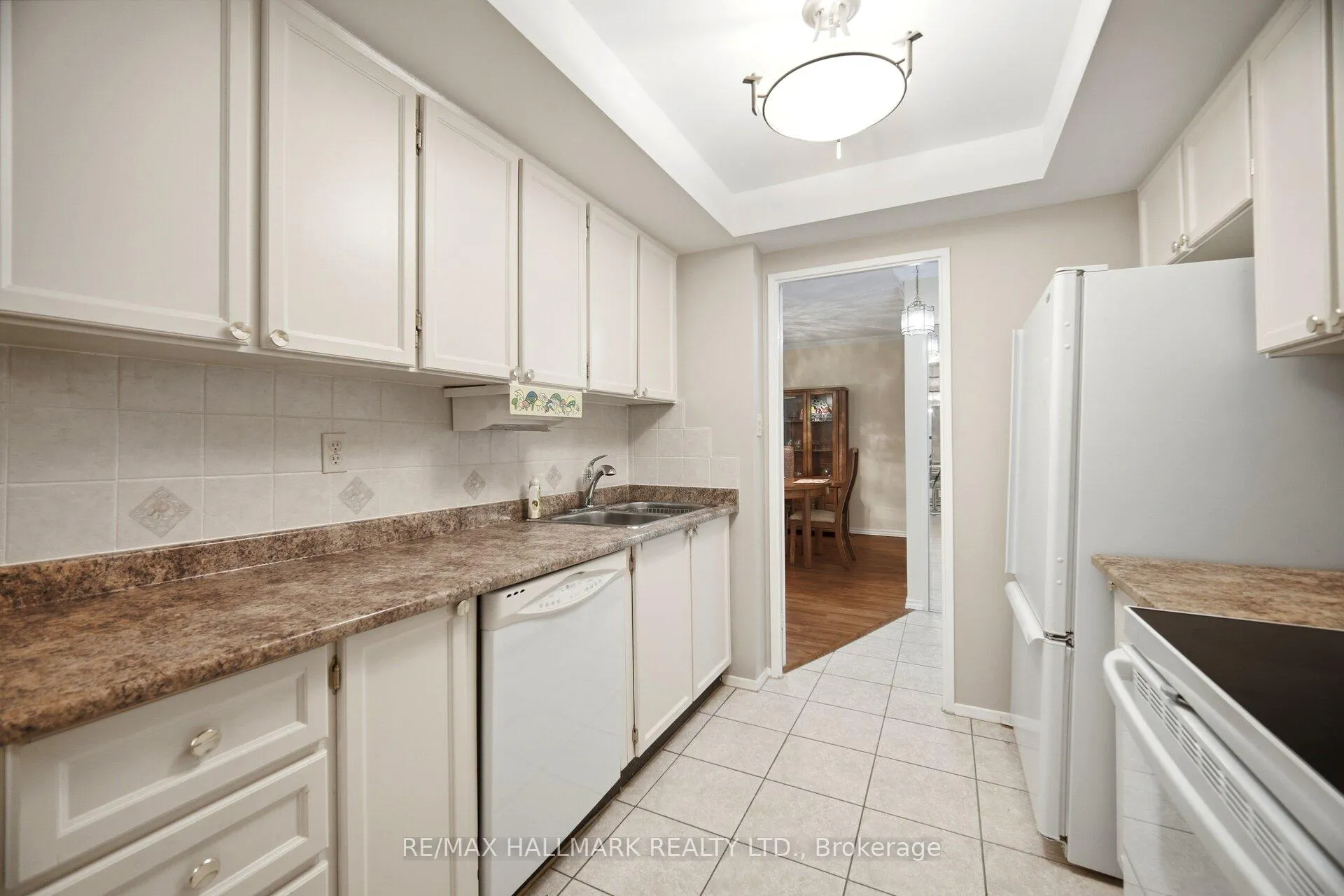 Photo 5 of Unit 1701, 3131 Bridletowne Circle, Scarborough, L'Amoreaux — HOMEH
