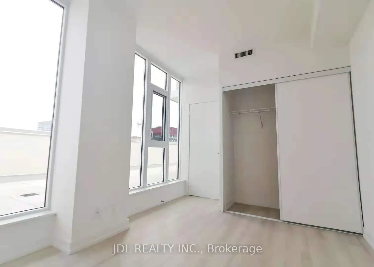 Photo 6 of Unit 2803, 33 Helendale Avenue, Toronto, Yonge-Eglinton — HOMEH
