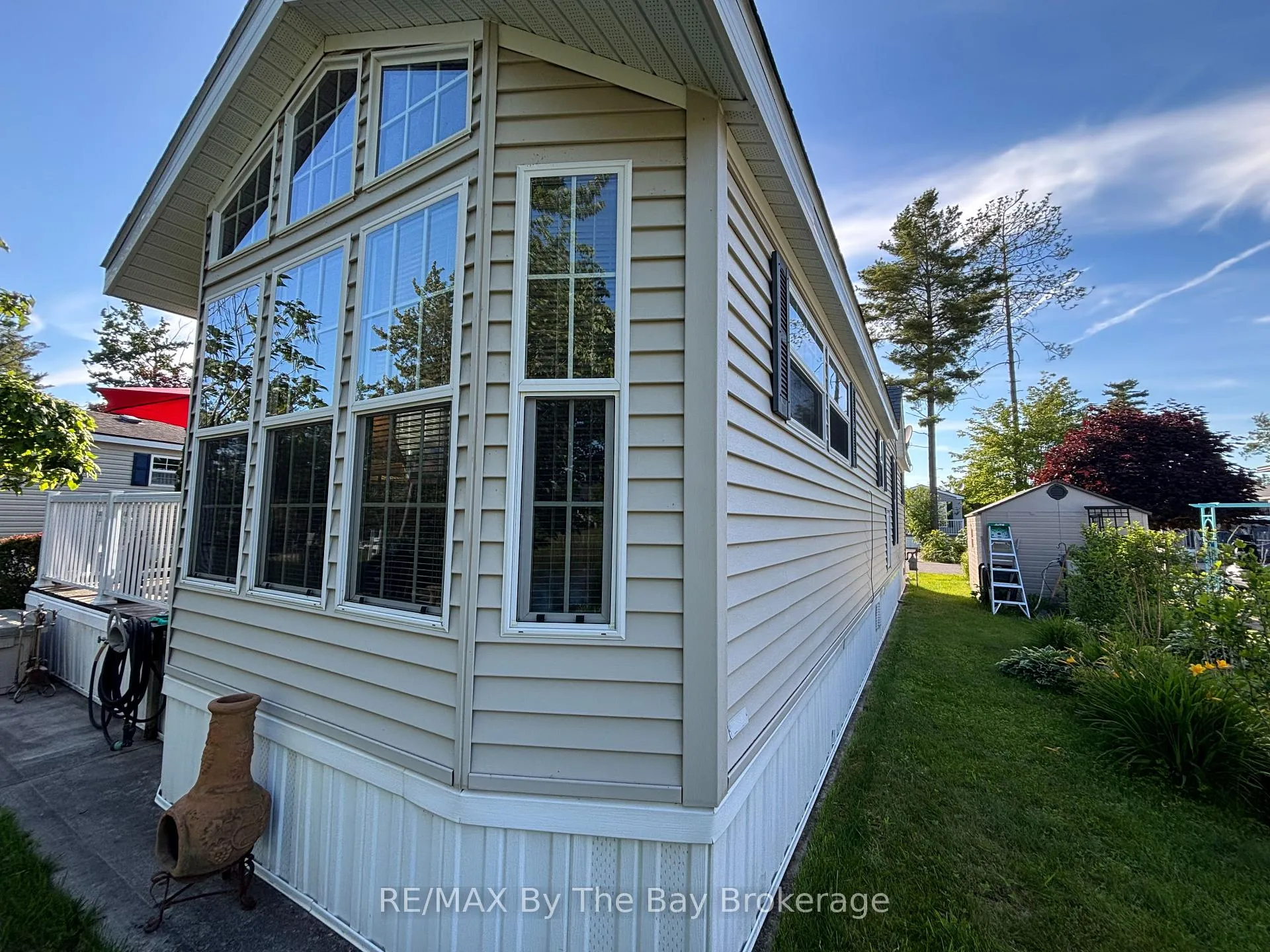 Photo 28 of 13 White Pines Trail, Wasaga Beach — HOMEH