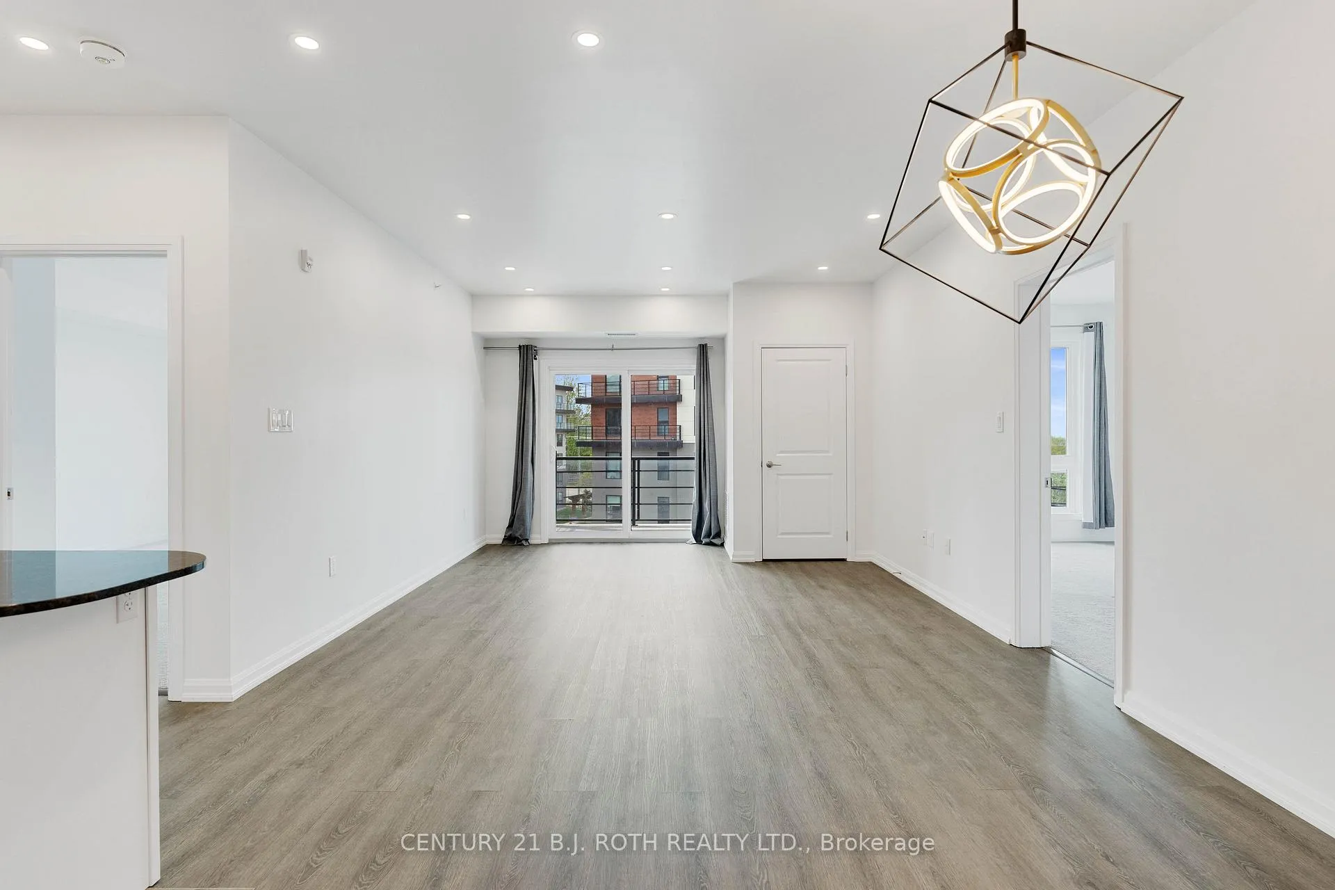 Photo 15 of Unit 403, 302 Essa Road, Barrie, 400 West — HOMEH