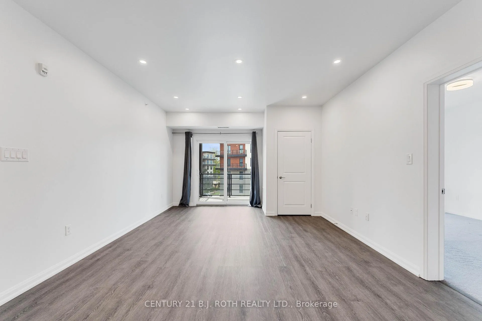 Photo 17 of Unit 403, 302 Essa Road, Barrie, 400 West — HOMEH