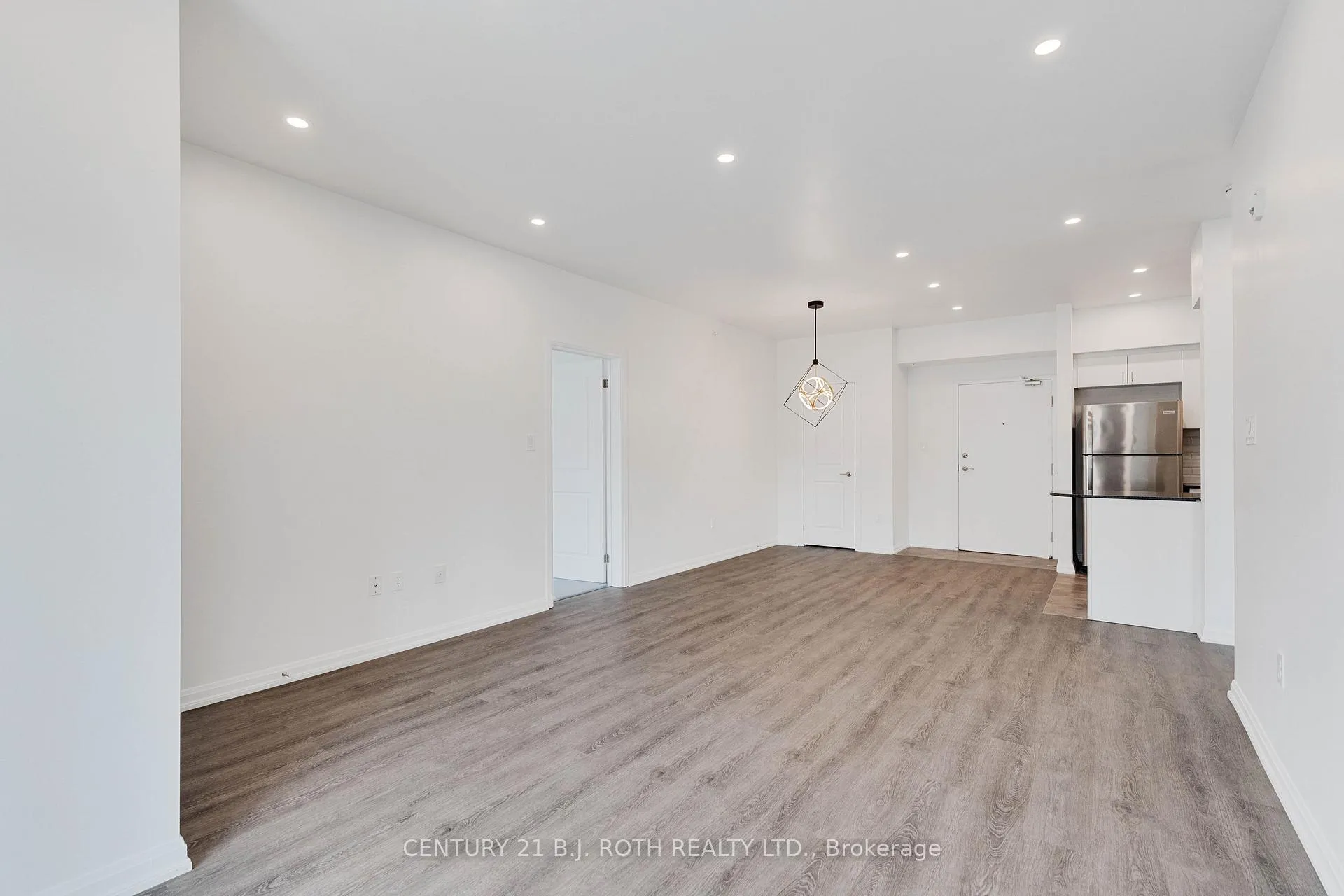 Photo 20 of Unit 403, 302 Essa Road, Barrie, 400 West — HOMEH