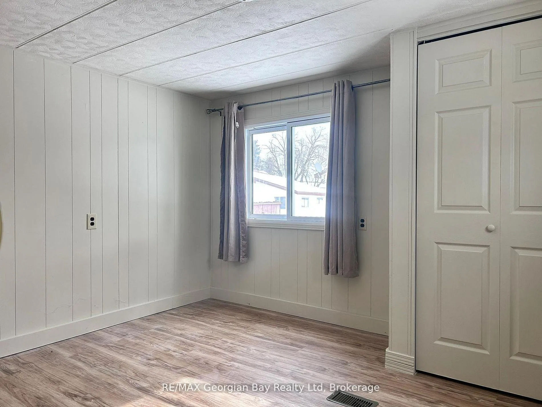 Photo 12 of 3 Northland Road, Midland — HOMEH