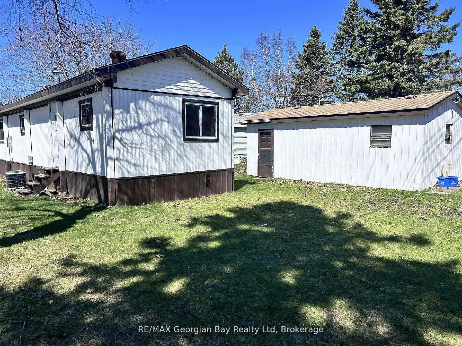 Photo 21 of 3 Northland Road, Midland — HOMEH