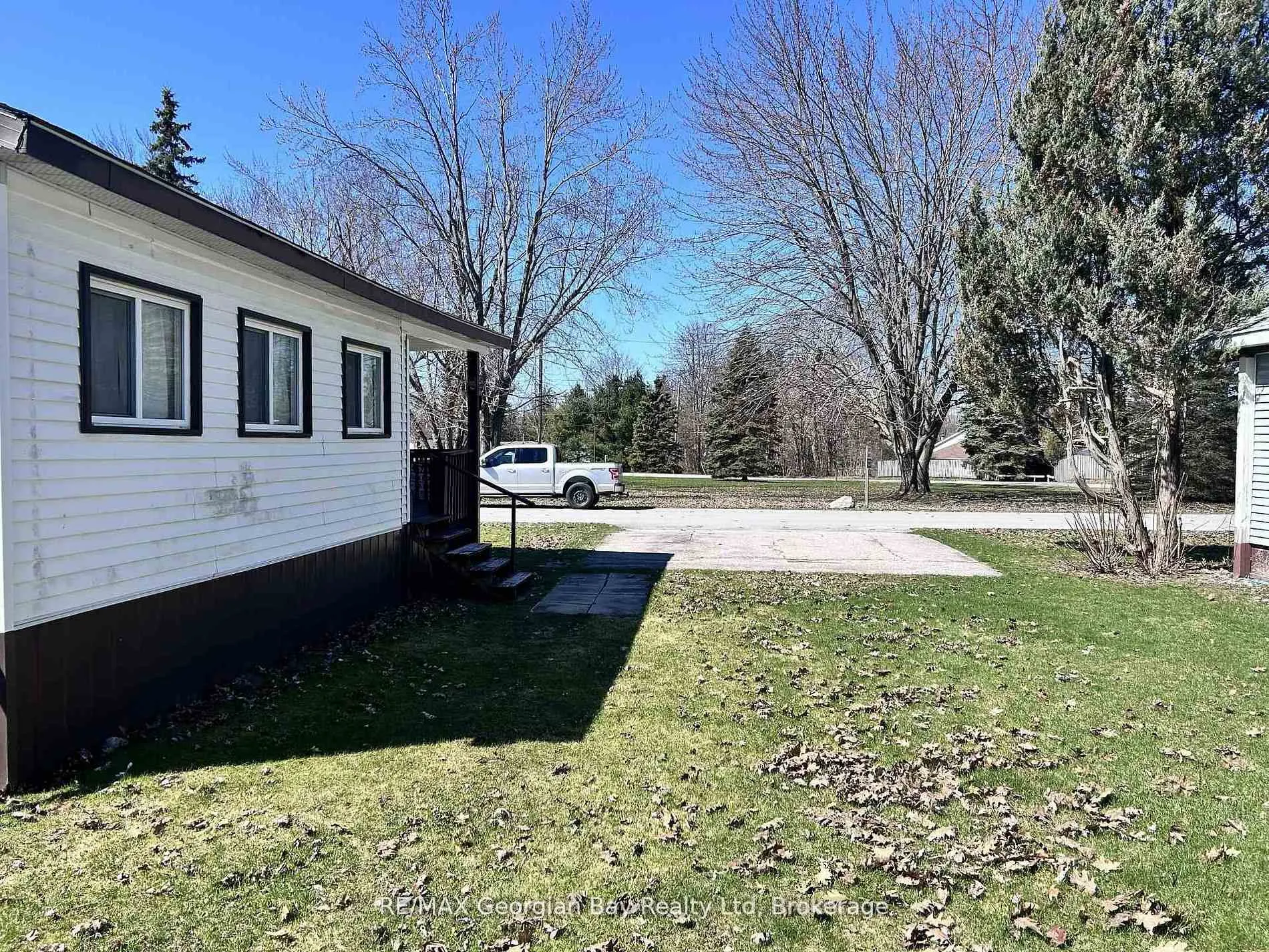 Photo 22 of 3 Northland Road, Midland — HOMEH