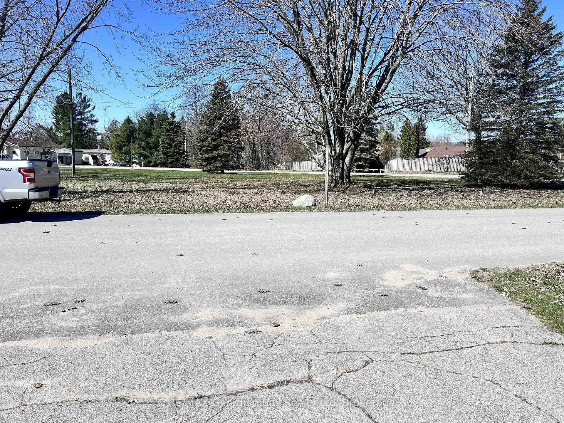 Photo 23 of 3 Northland Road, Midland — HOMEH