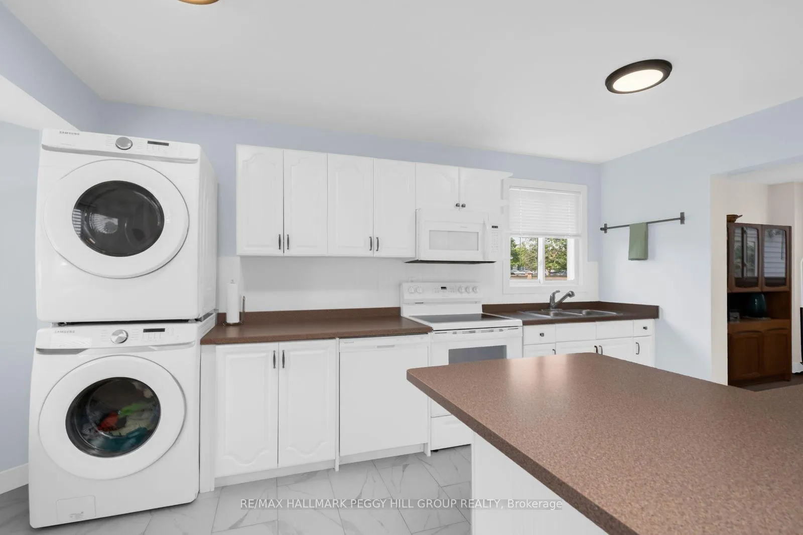 Photo 4 of 990 MacLean Street, Innisfil, Alcona — HOMEH