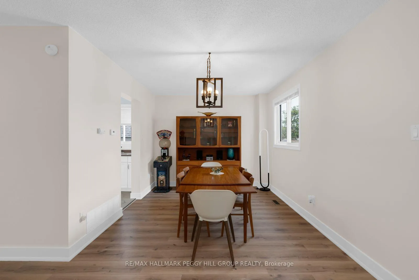 Photo 5 of 990 MacLean Street, Innisfil, Alcona — HOMEH