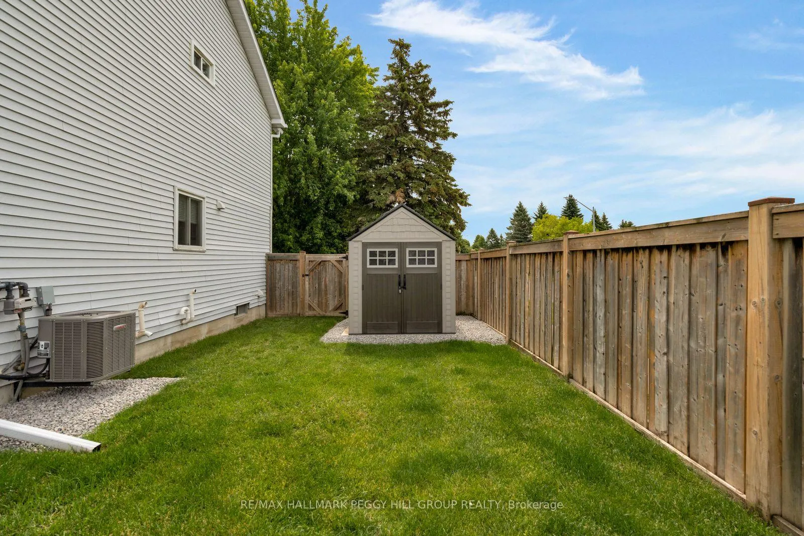 Photo 17 of 990 MacLean Street, Innisfil, Alcona — HOMEH