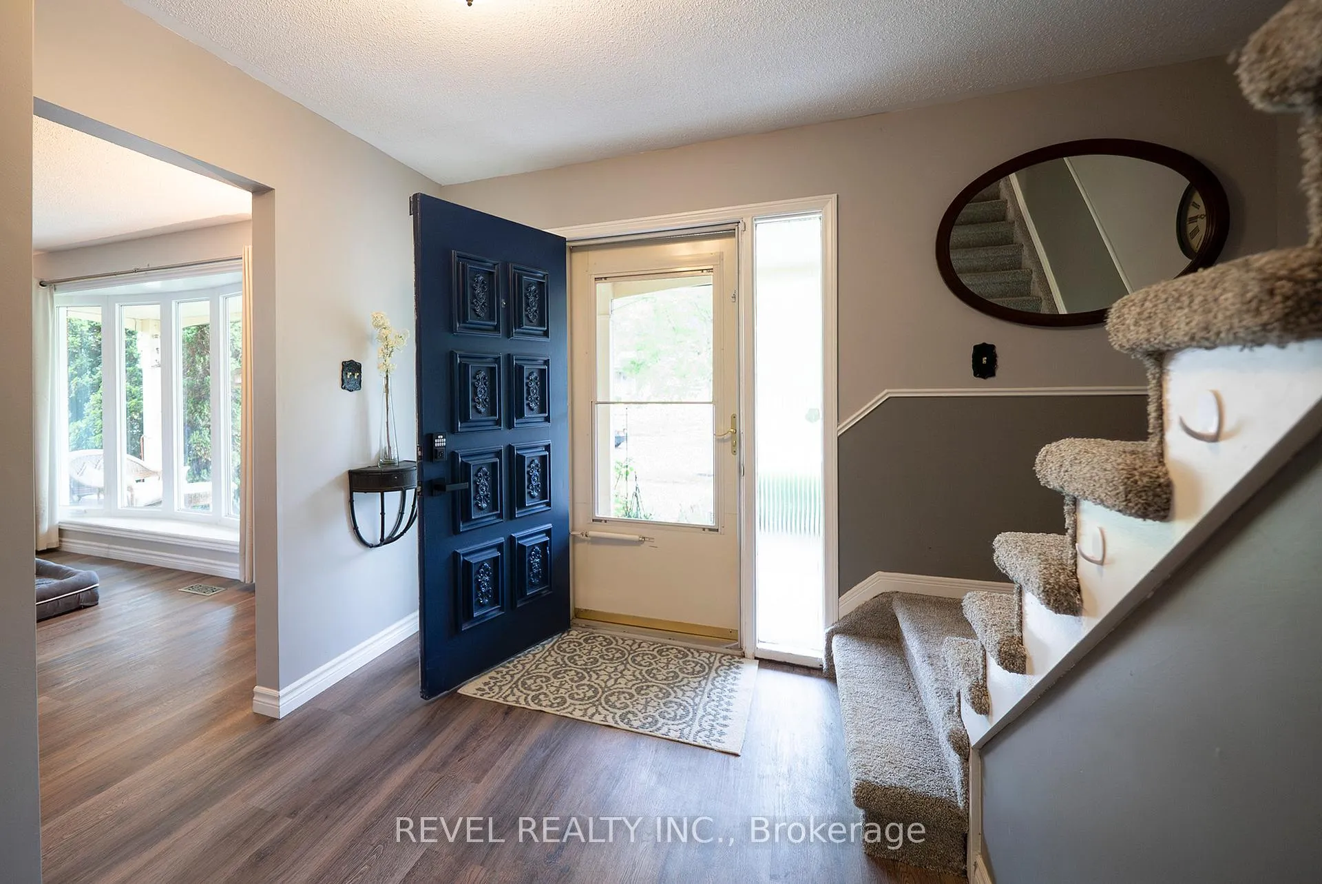 Photo 4 of 118 Greenfield Road, Brantford, Brier Park — HOMEH
