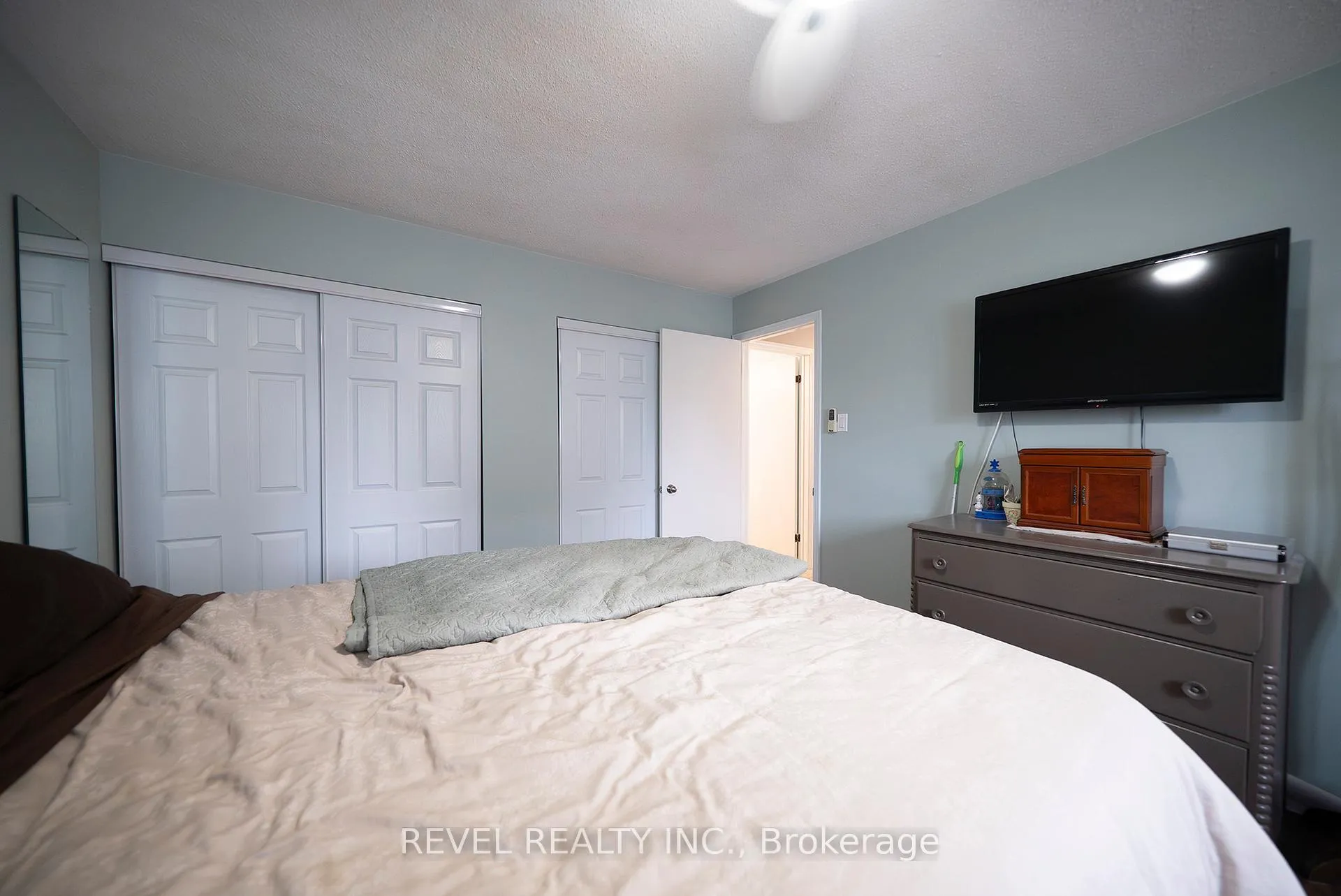Photo 15 of 118 Greenfield Road, Brantford, Brier Park — HOMEH