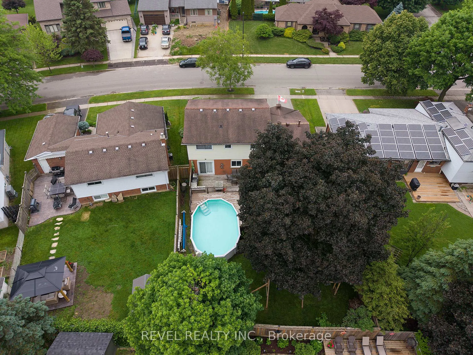 Photo 30 of 118 Greenfield Road, Brantford, Brier Park — HOMEH