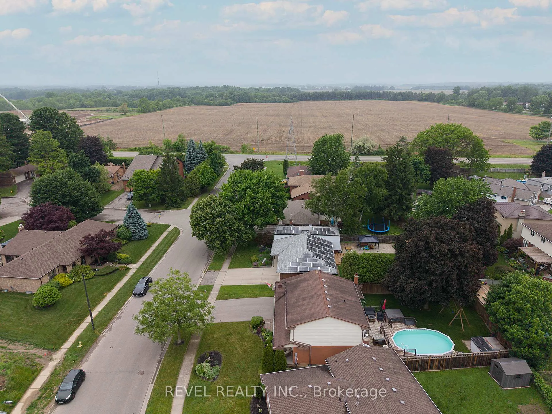 Photo 33 of 118 Greenfield Road, Brantford, Brier Park — HOMEH