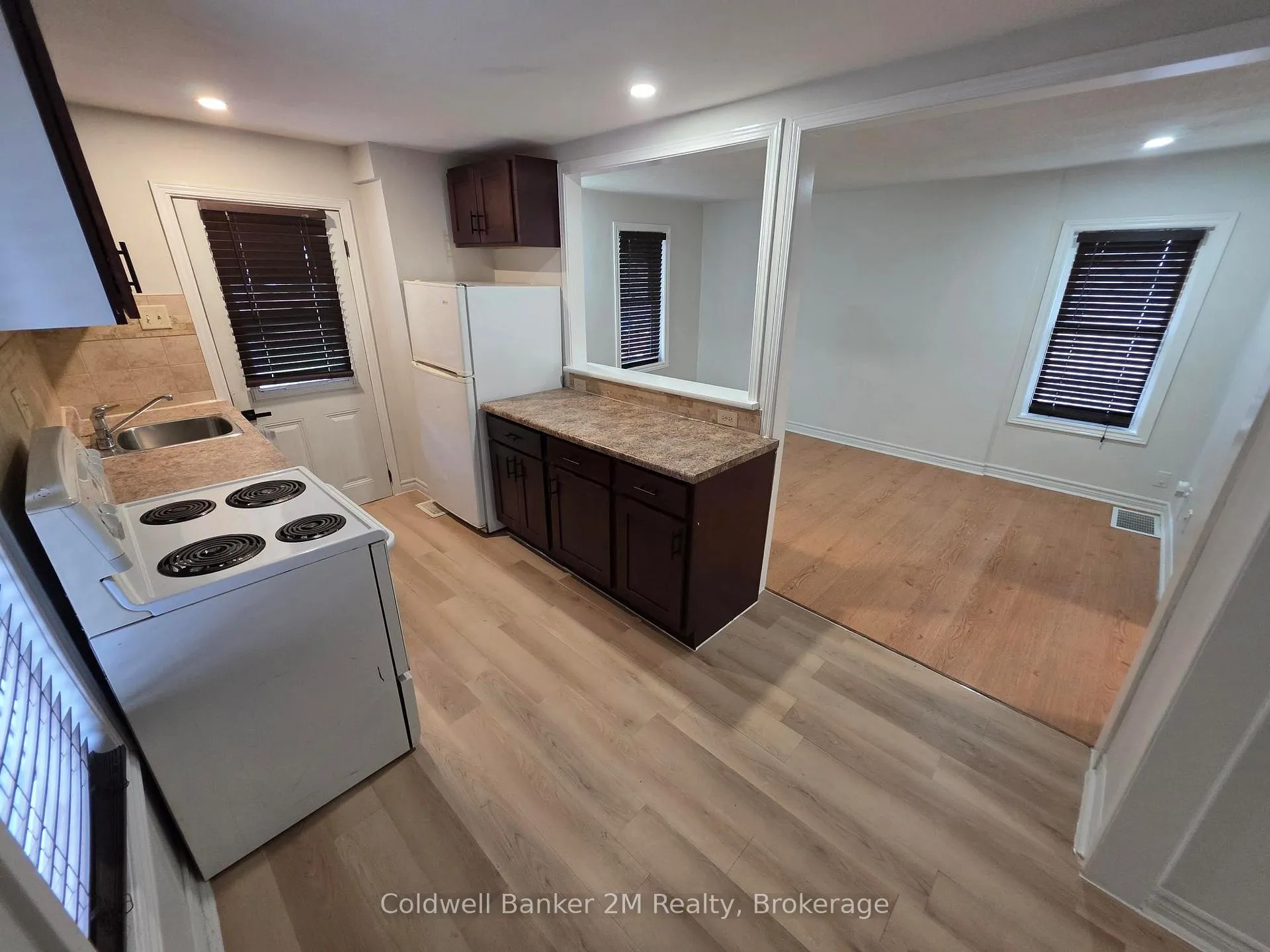 Photo 4 of 300 Haig Street, Oshawa, O'Neill — HOMEH