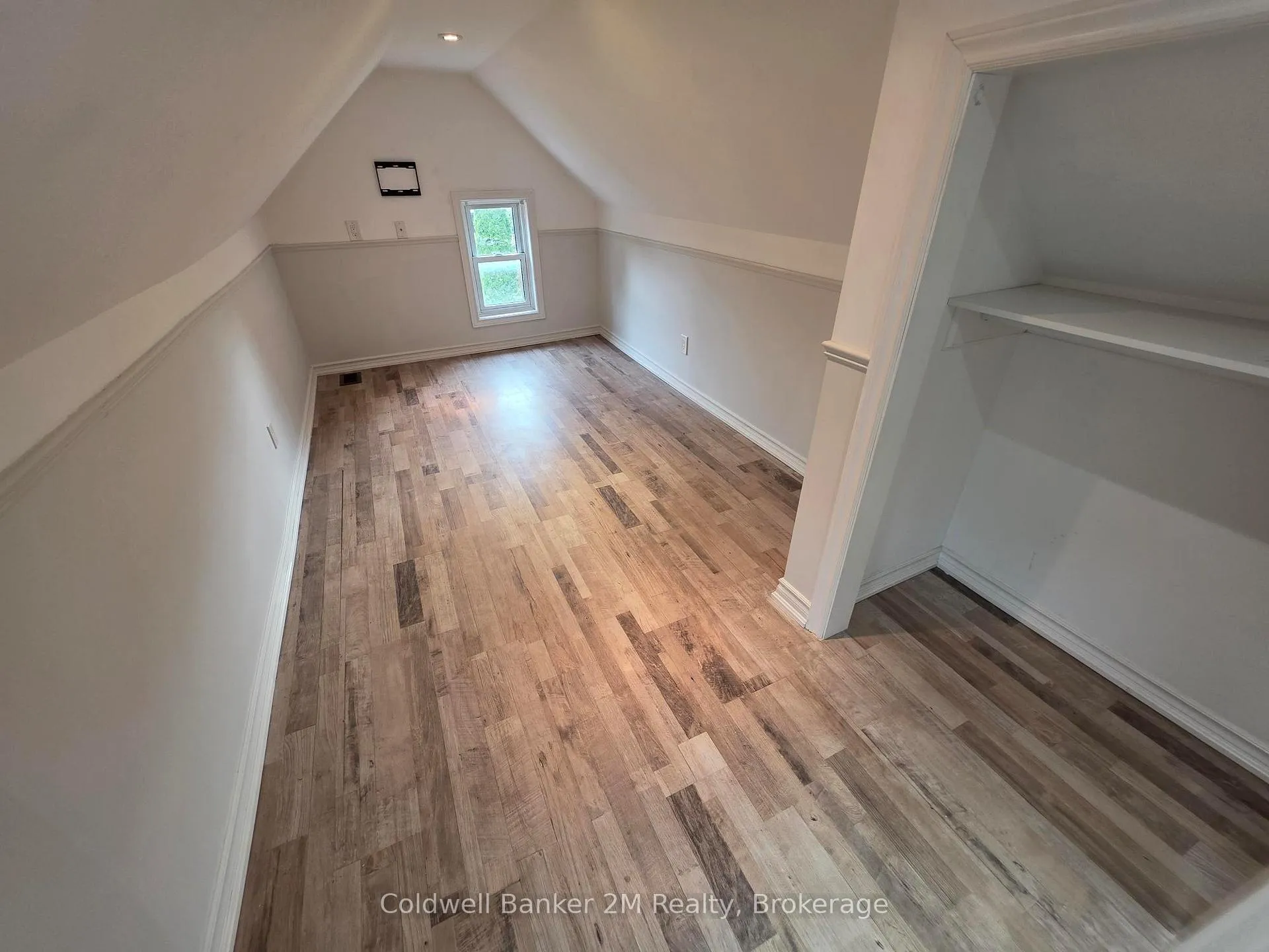 Photo 9 of 300 Haig Street, Oshawa, O'Neill — HOMEH