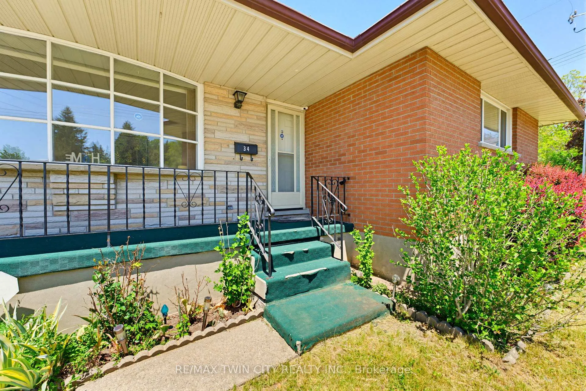 Photo 3 of 34 Volta Avenue, Kitchener — HOMEH