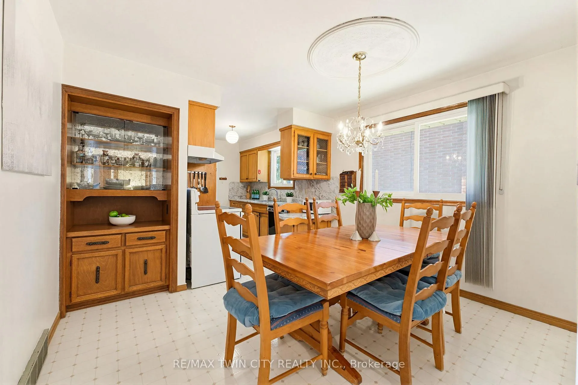 Photo 8 of 34 Volta Avenue, Kitchener — HOMEH