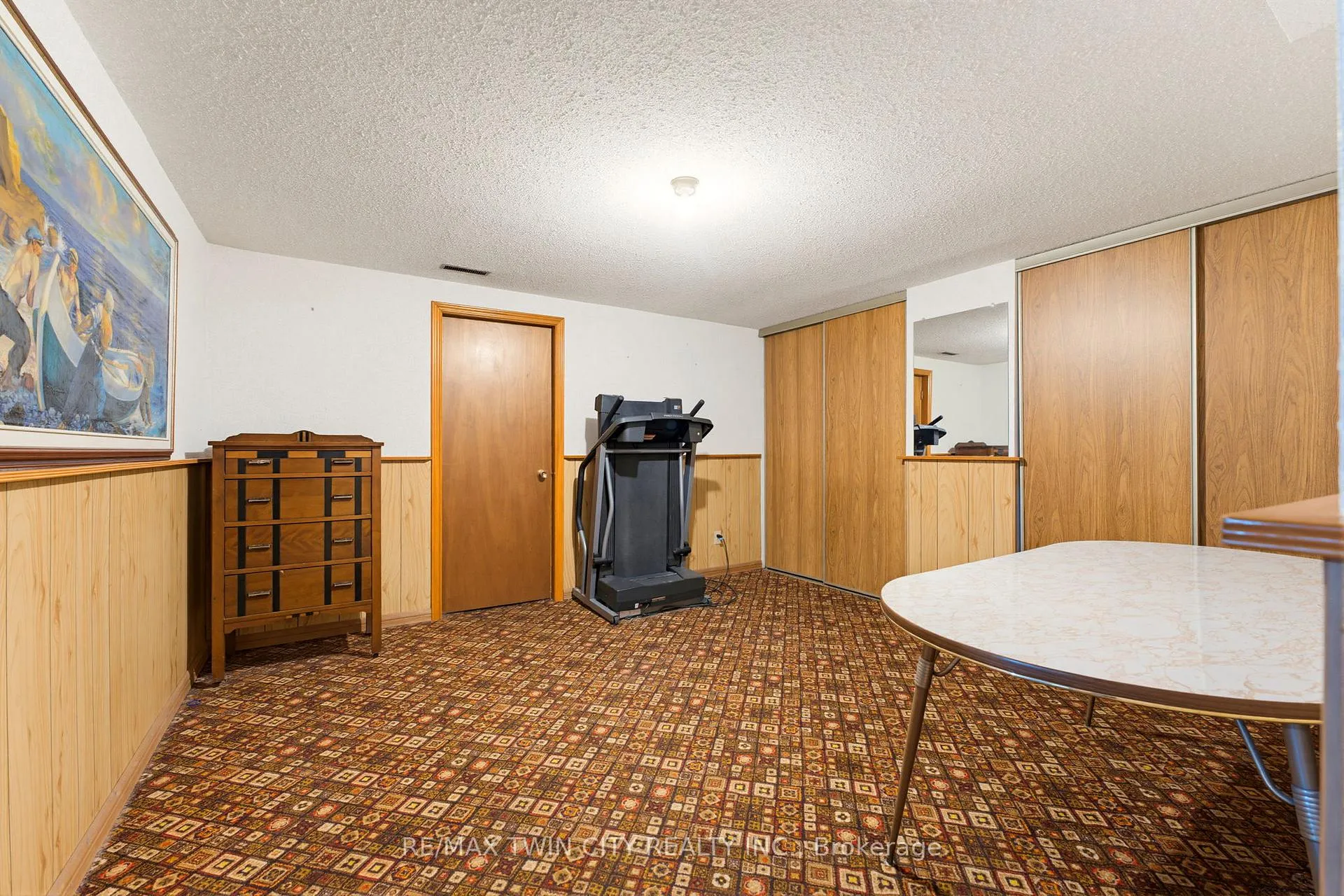 Photo 21 of 34 Volta Avenue, Kitchener — HOMEH