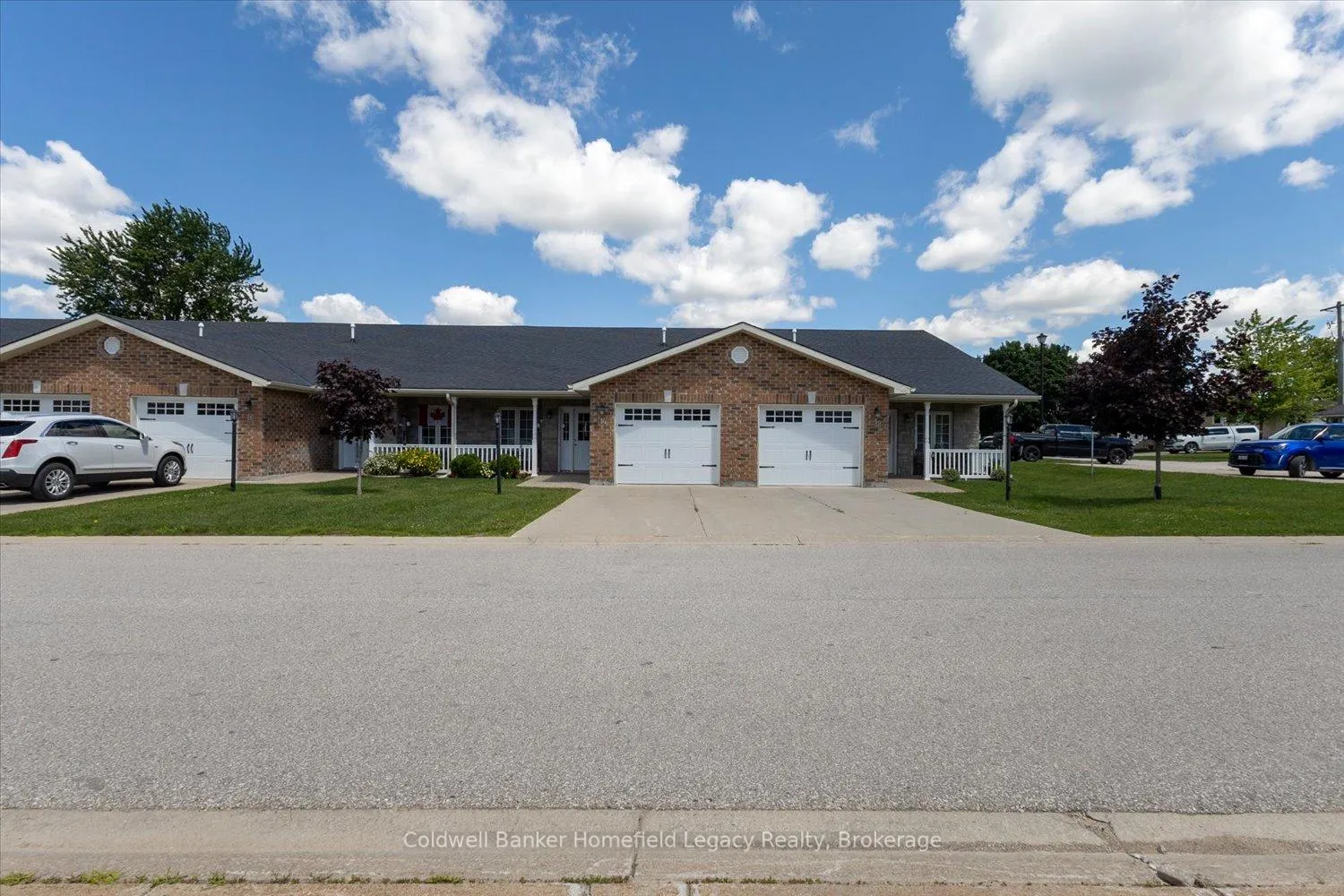 Photo 3 of 12 Devon Drive E, South Huron, Exeter — HOMEH