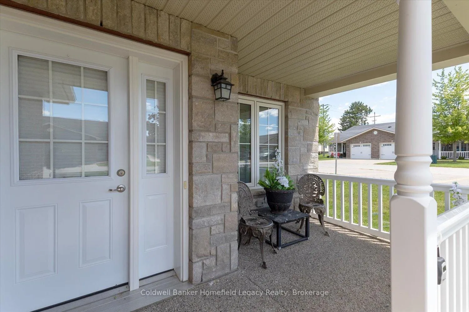 Photo 6 of 12 Devon Drive E, South Huron, Exeter — HOMEH