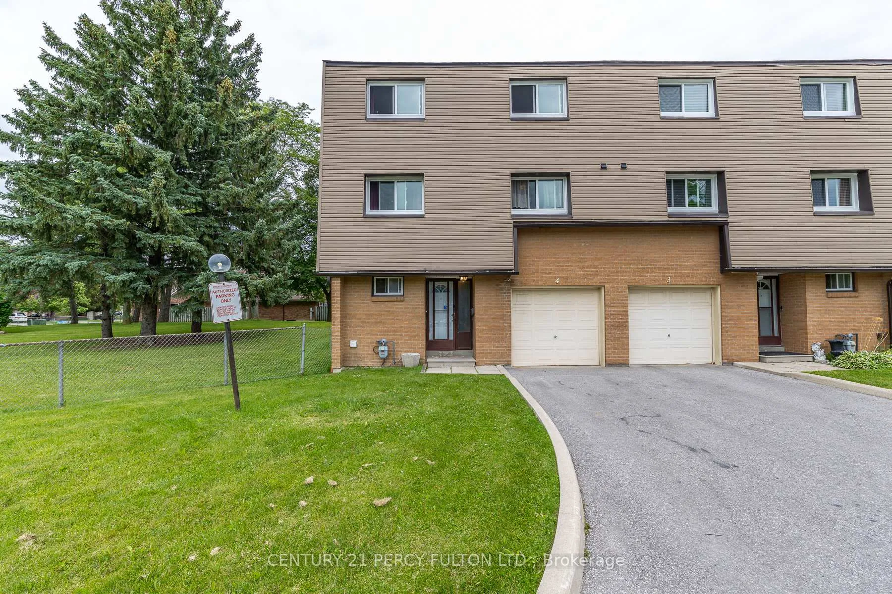 Photo 2 of Unit #4, 1415 Fieldlight Boulevard, Pickering, Liverpool — HOMEH