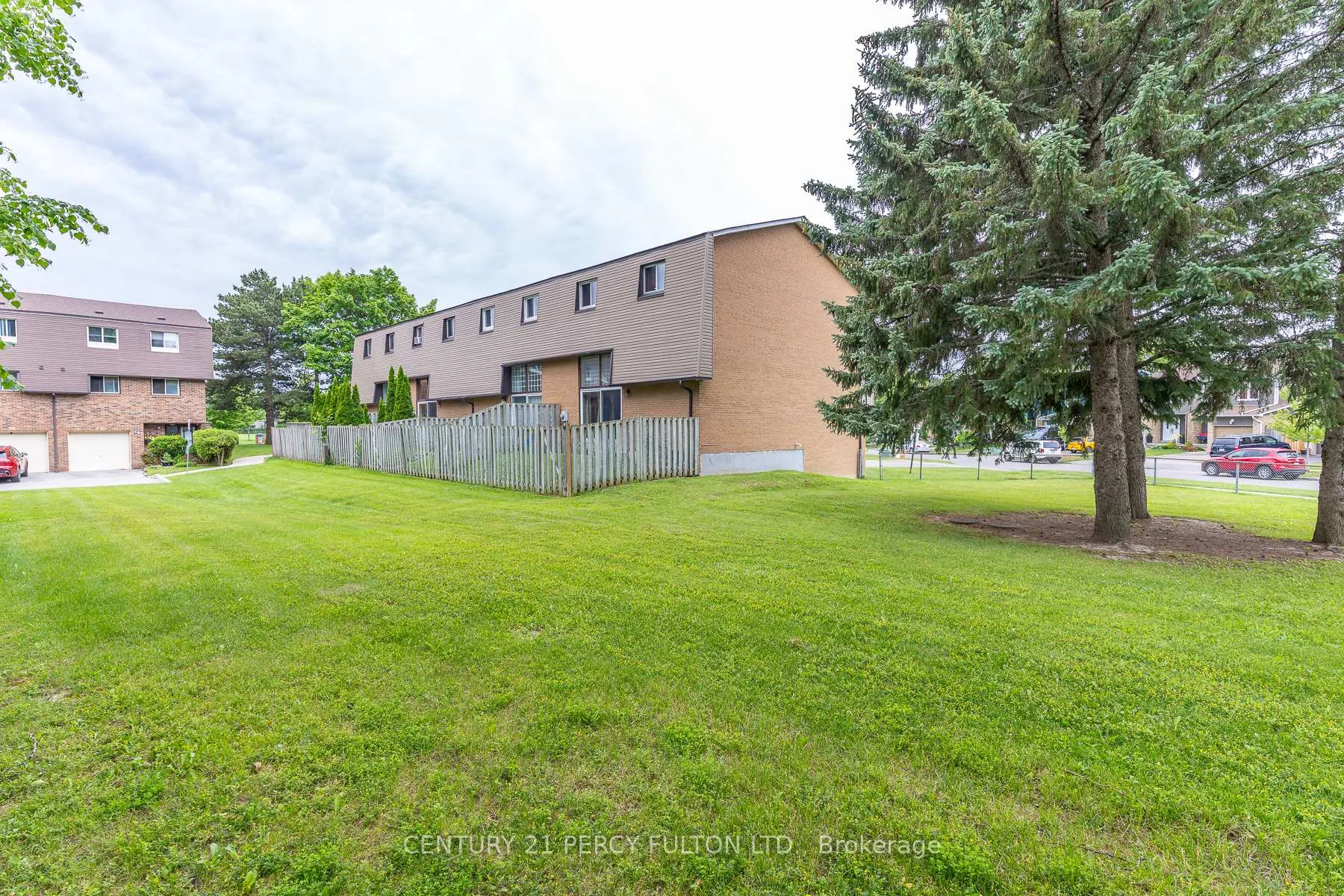 Photo 45 of Unit #4, 1415 Fieldlight Boulevard, Pickering, Liverpool — HOMEH