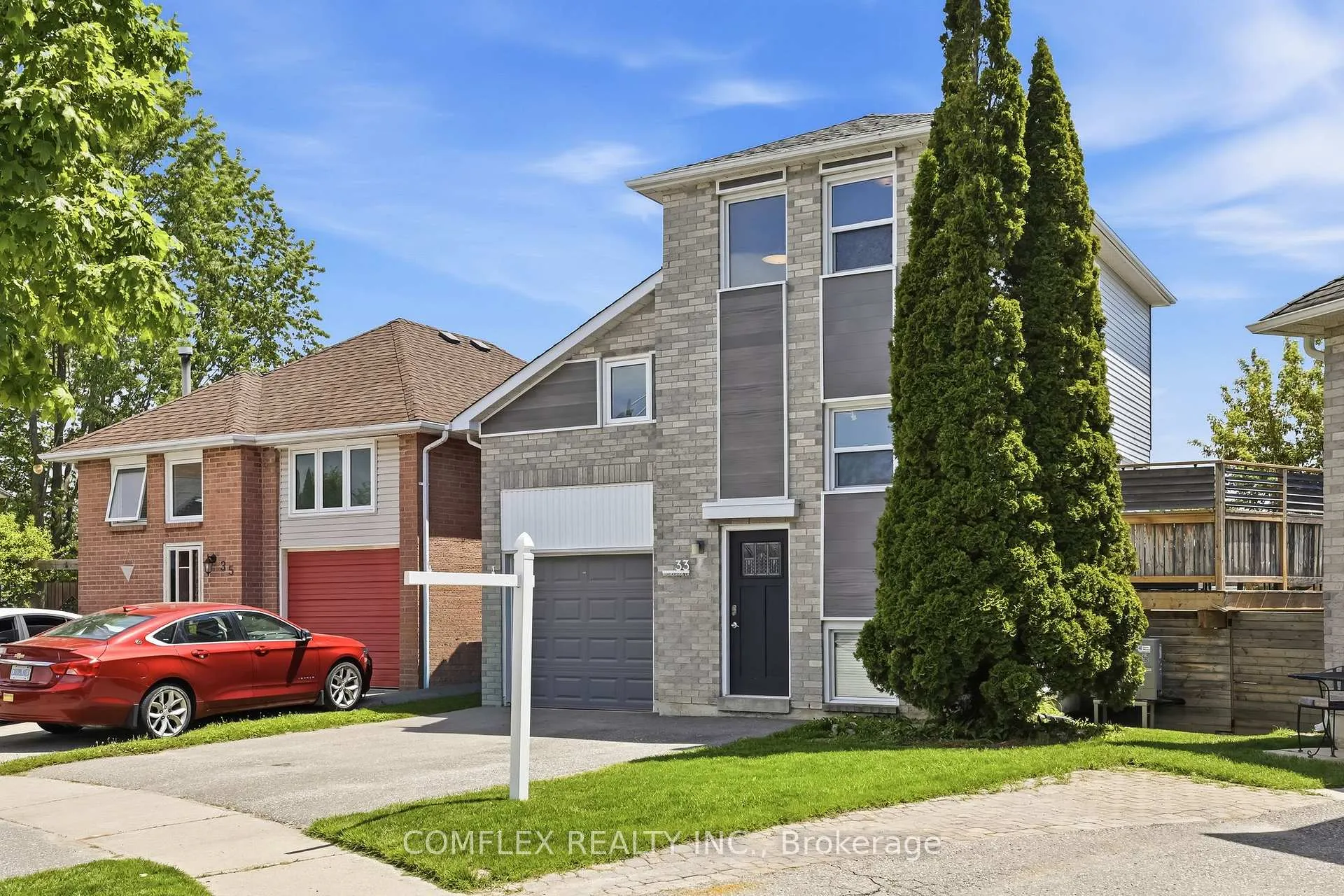 Photo 3 of 33 Broadlands Crescent, Clarington, Courtice — HOMEH