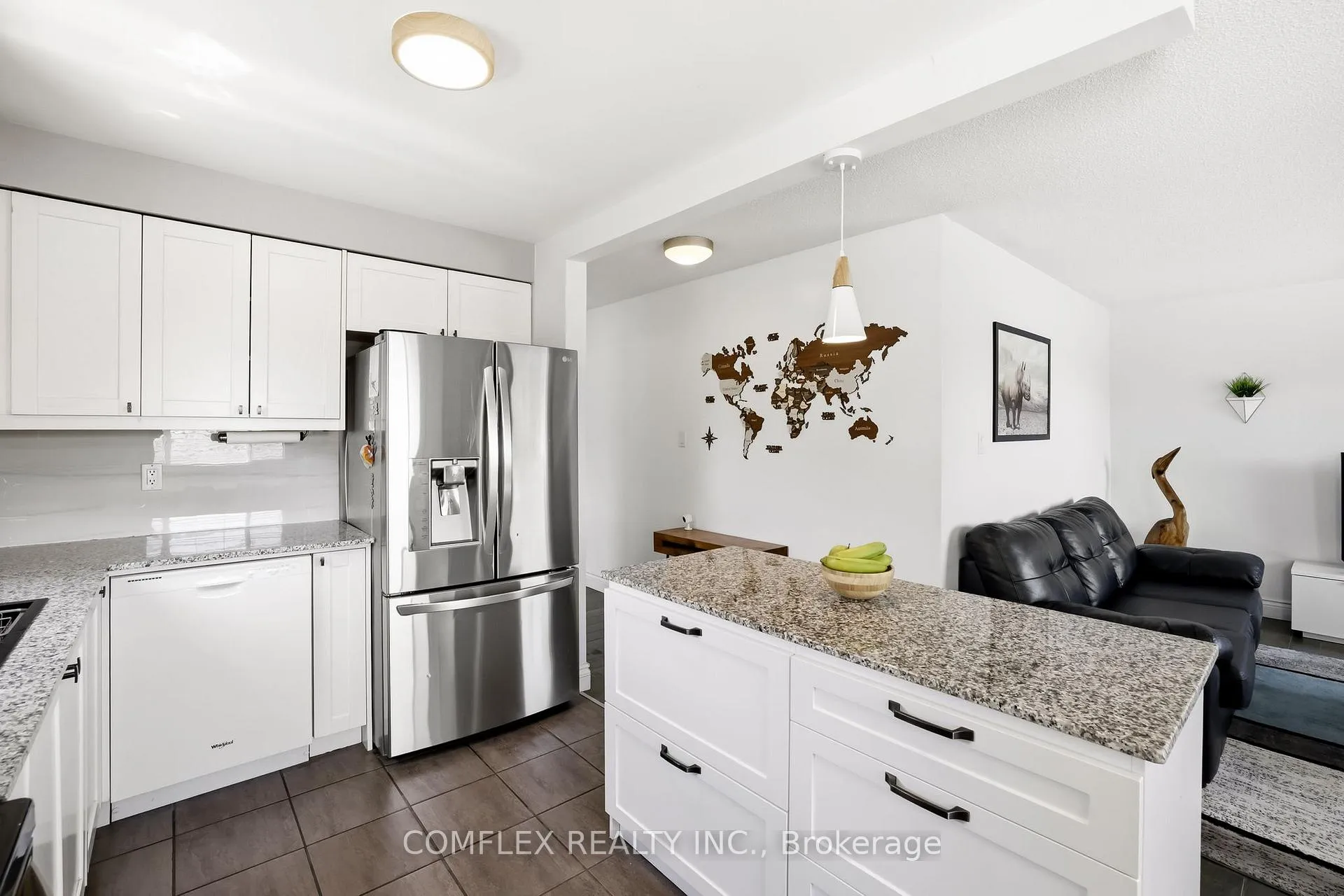 Photo 9 of 33 Broadlands Crescent, Clarington, Courtice — HOMEH