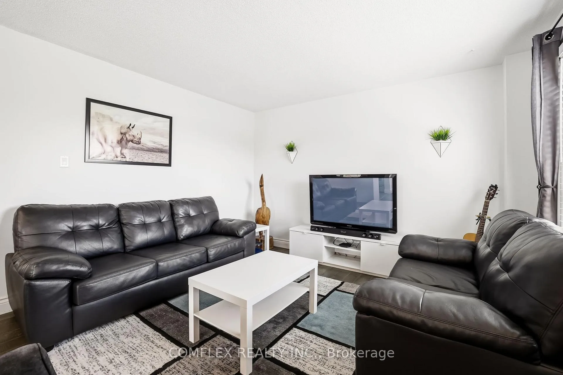 Photo 12 of 33 Broadlands Crescent, Clarington, Courtice — HOMEH