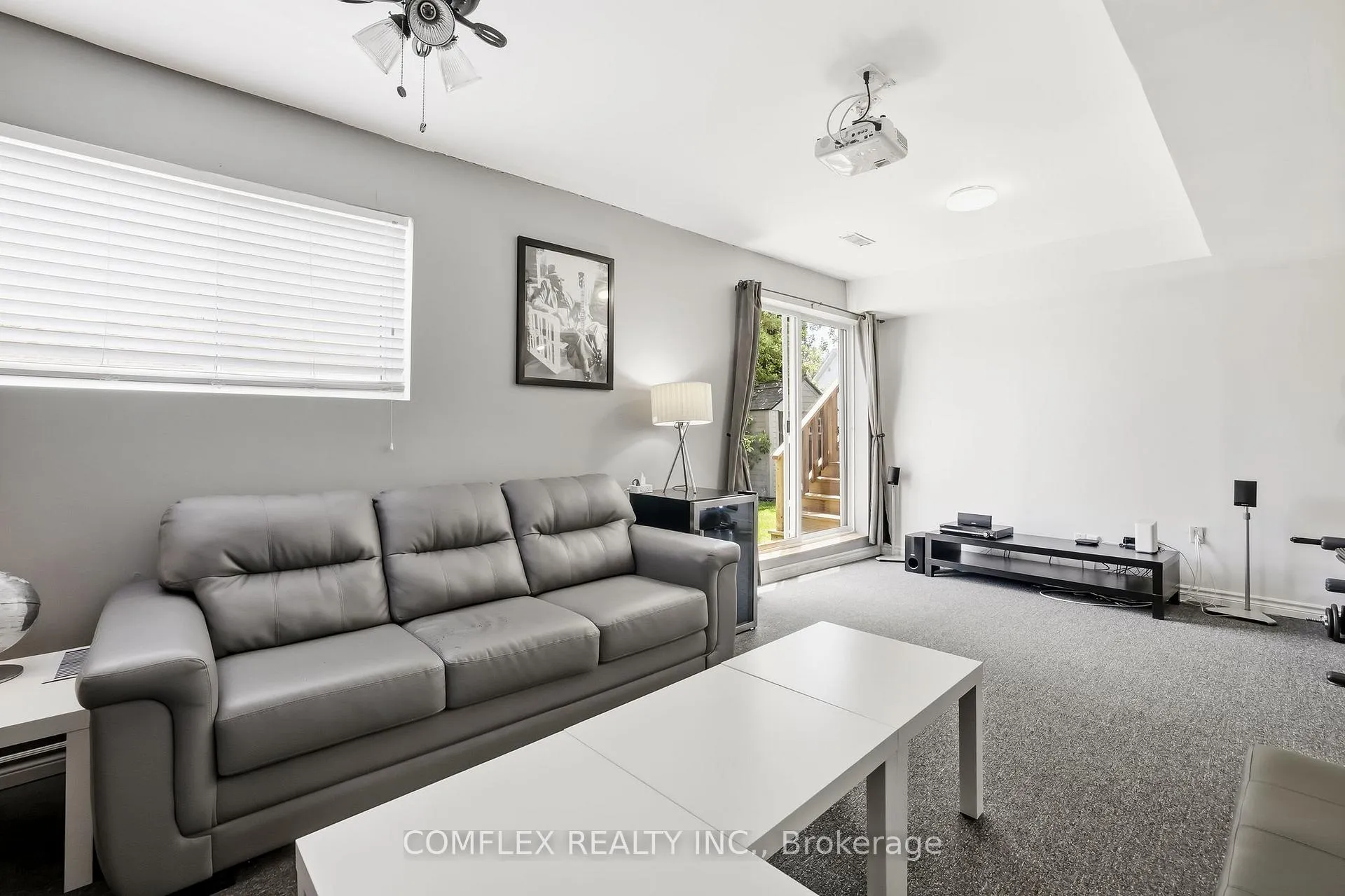 Photo 37 of 33 Broadlands Crescent, Clarington, Courtice — HOMEH