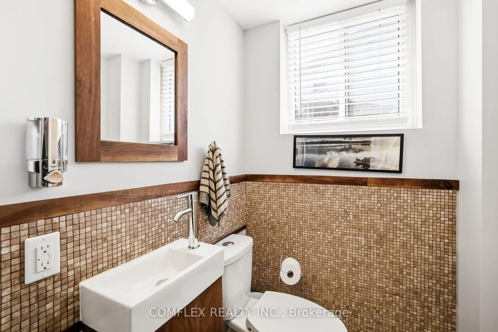 Photo 38 of 33 Broadlands Crescent, Clarington, Courtice — HOMEH