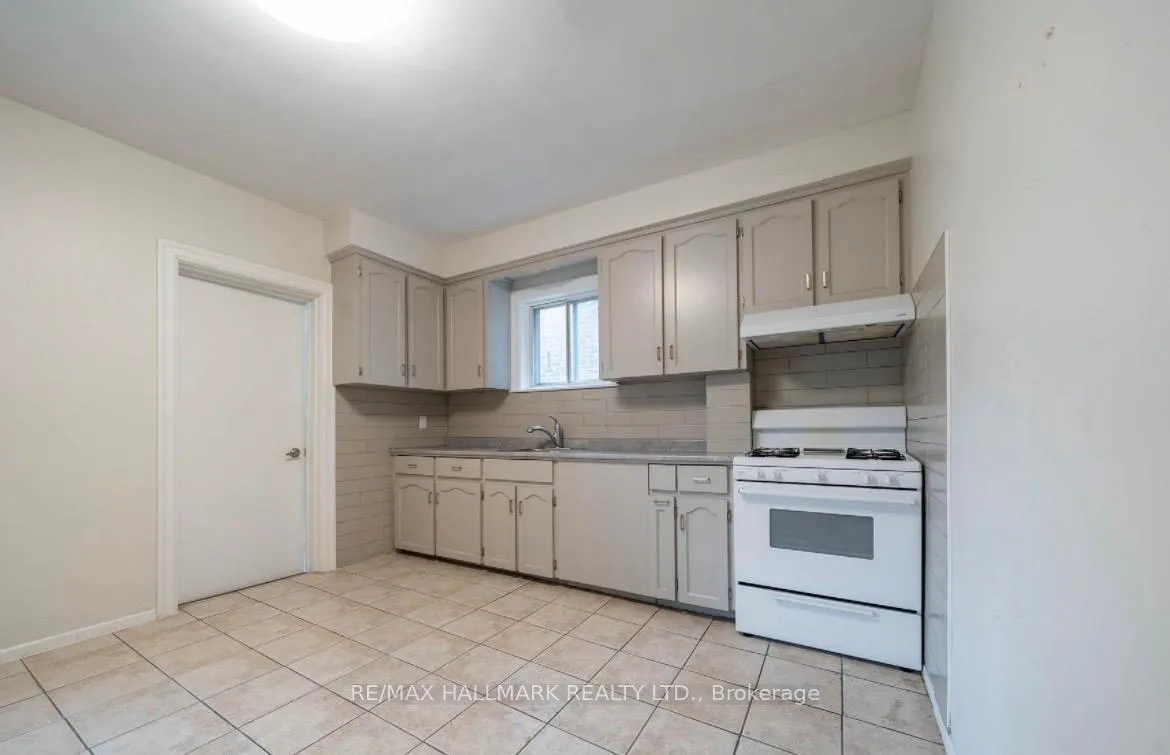 Photo 6 of 291 Wallace Avenue, Toronto, Dovercourt-Wallace Emerson-Junction — HOMEH
