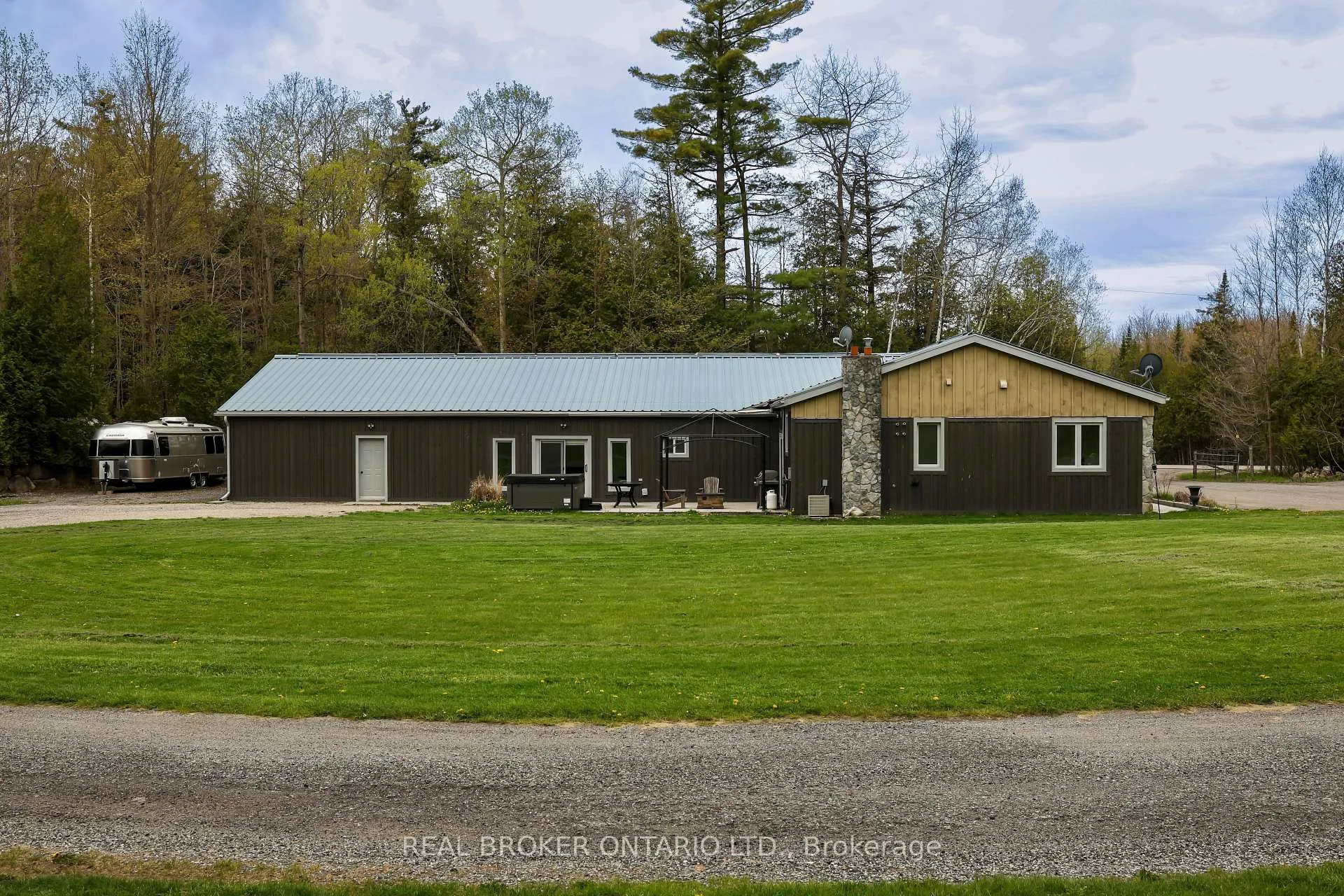Photo 1 of 4589 Watson Road S, Puslinch, Rural Puslinch East — HOMEH